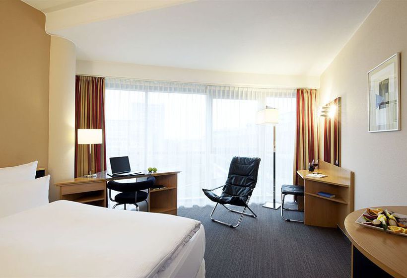 Hotel NH Düsseldorf City 15