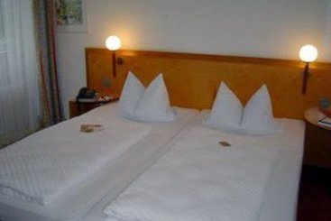 Hotel Courtyard Wiesbaden-Nordenstadt