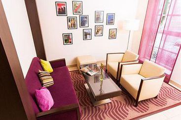 Hotel Courtyard Wiesbaden-Nordenstadt 10