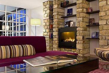 Hotel Courtyard Wiesbaden-Nordenstadt 17