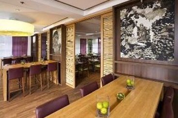 Hotel Courtyard Wiesbaden-Nordenstadt 5