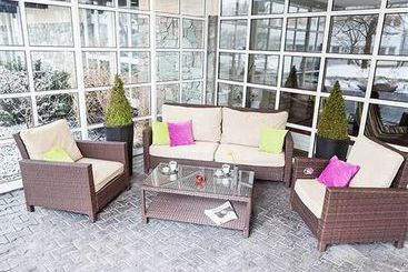 Hotel Courtyard Wiesbaden-Nordenstadt 9