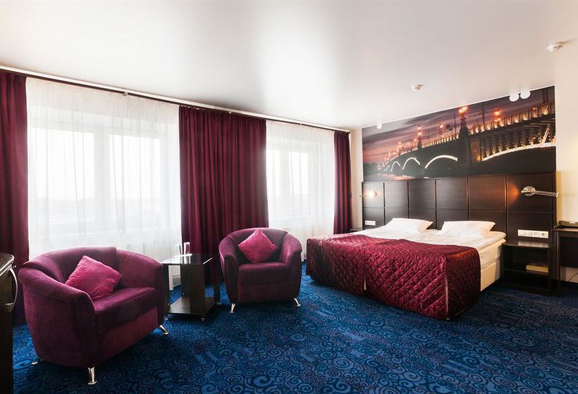 Okhtinskaya Hotel 10