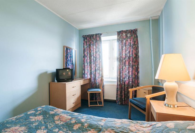 Okhtinskaya Hotel 11