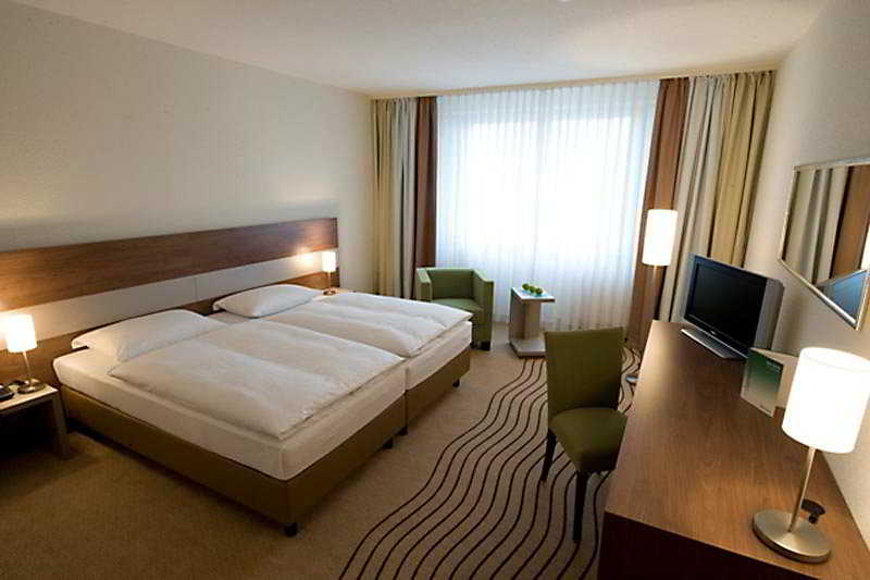 Hotel Holiday Inn Berlin City East-Landsberger 1
