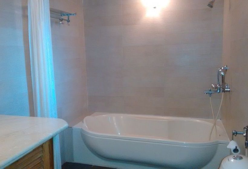 Vila Goesa Beach Resort 3