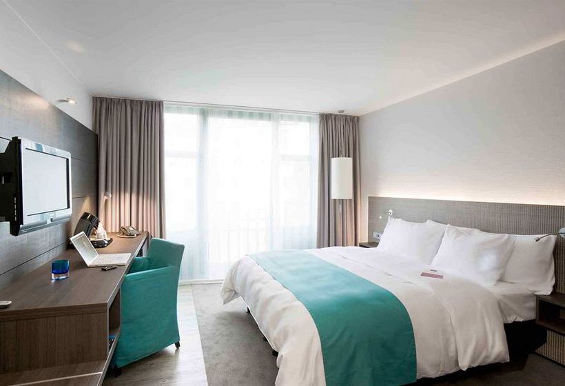 Hotel Holiday Inn Düsseldorf Hafen 7