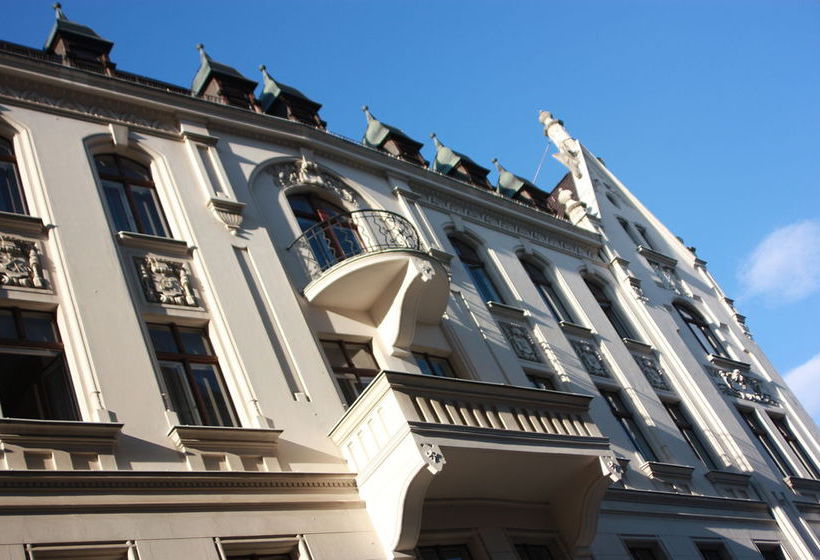 Akzent Hotel Am Goldenen Strauss 1