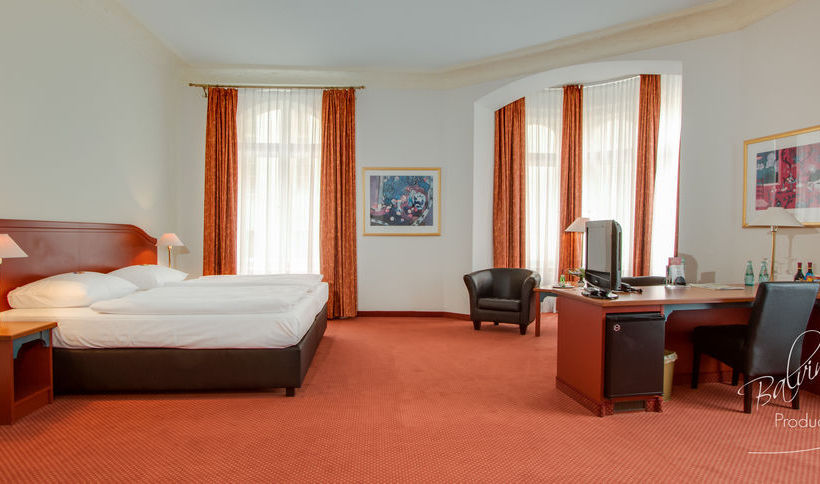 Akzent Hotel Am Goldenen Strauss 10