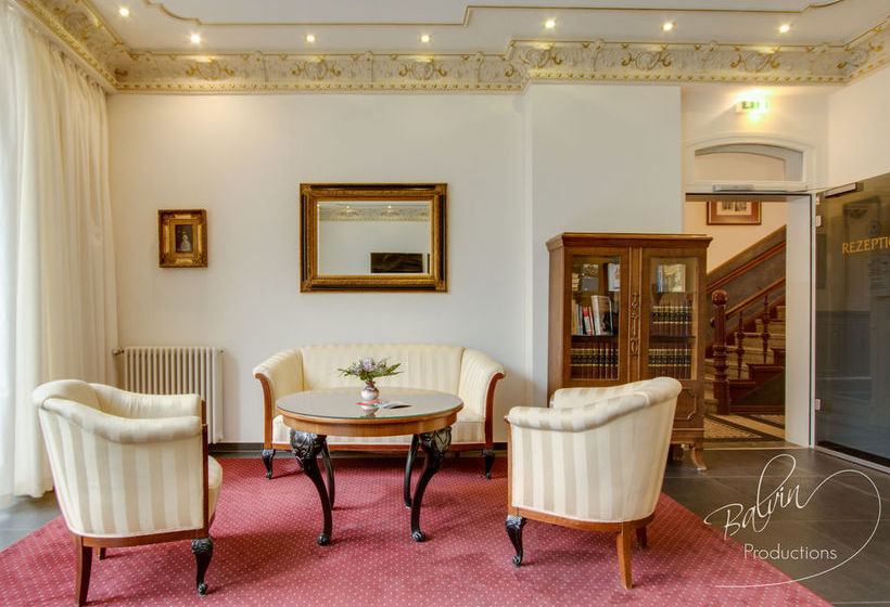 Akzent Hotel Am Goldenen Strauss 11