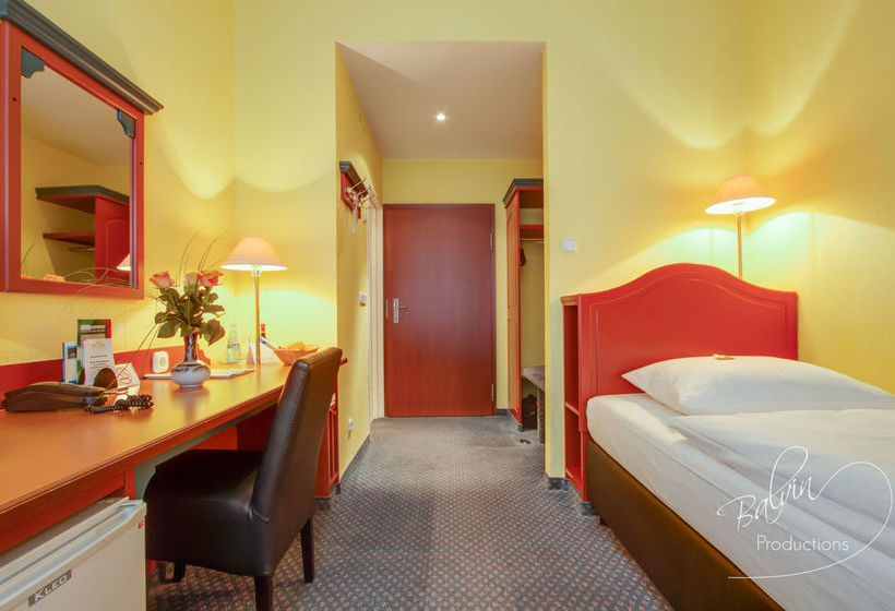 Akzent Hotel Am Goldenen Strauss 19