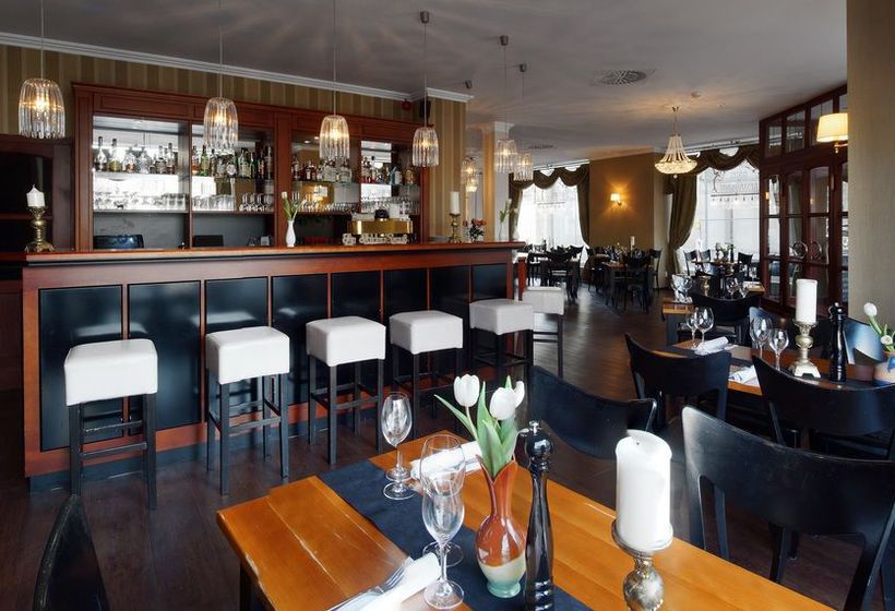 Akzent Hotel Am Goldenen Strauss 4