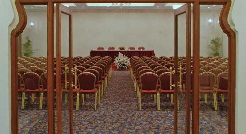 Residence Vivanta by Taj - Aurangabad 13