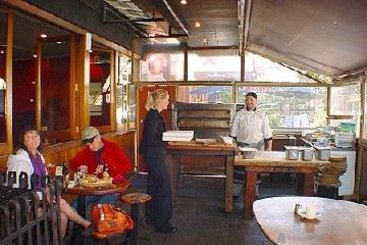 Hotel Camelot on the Square 14