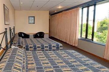 Hotel Camelot on the Square 7