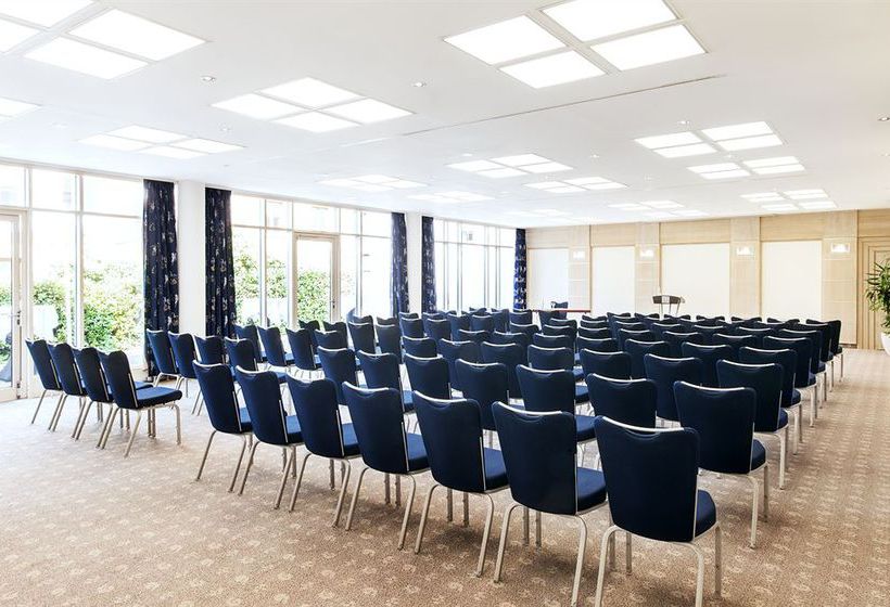 Hotel NH Voltaire Postdam 13