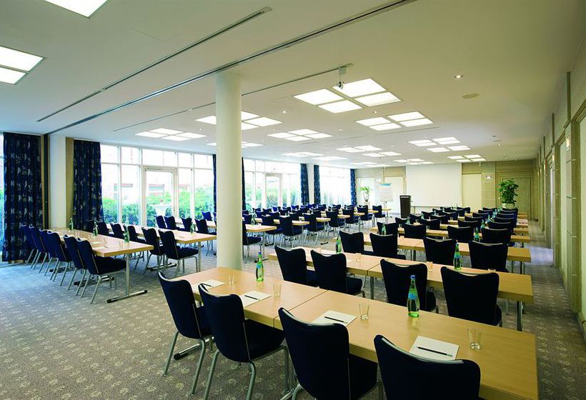 Hotel NH Voltaire Postdam 18