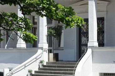 Hotel Villa Viktoria 9