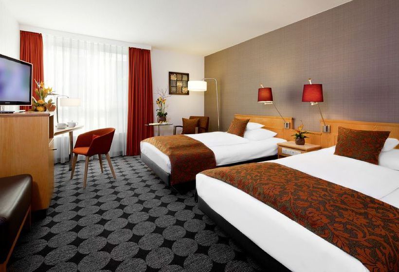 Hotel Mövenpick Nürnberg Airport 8
