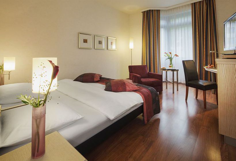 Mövenpick Hotel München Airport 2