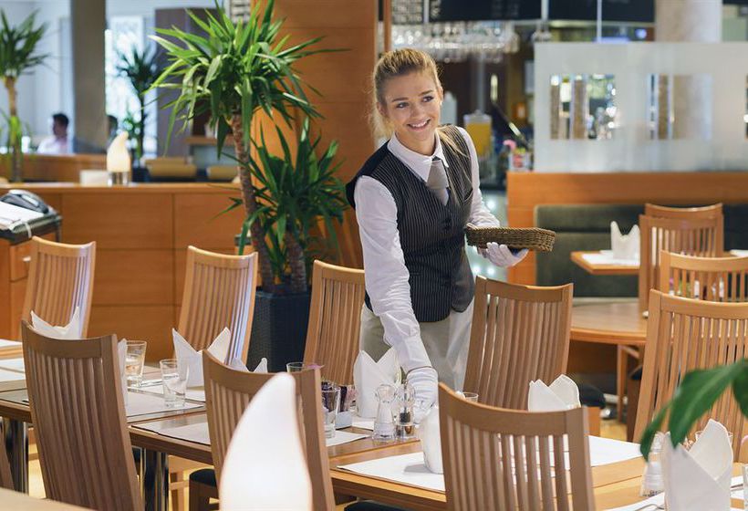 Mövenpick Hotel München Airport 9