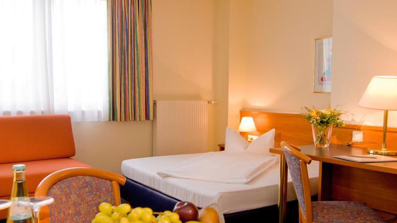 Achat Comfort Hotel Stuttgart 10