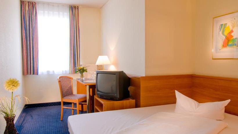 Achat Comfort Hotel Stuttgart 13