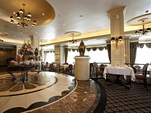 Graceland Hotel Casino & Country Club 4