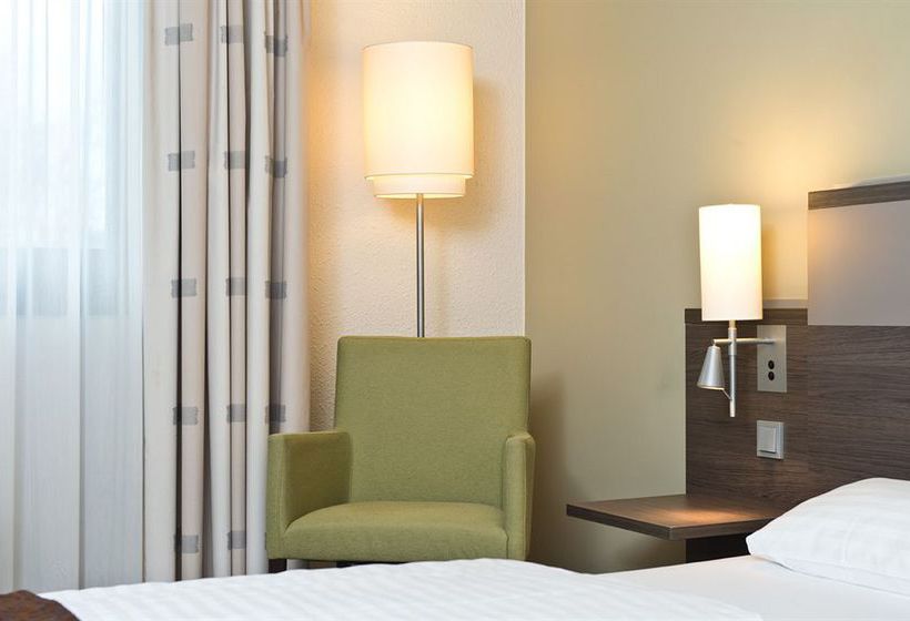 Mercure Hotel Düsseldorf Airport 18