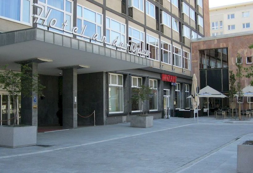 Hotel An der Oper 17