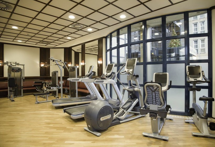 Hotel Hilton Nuremberg 8