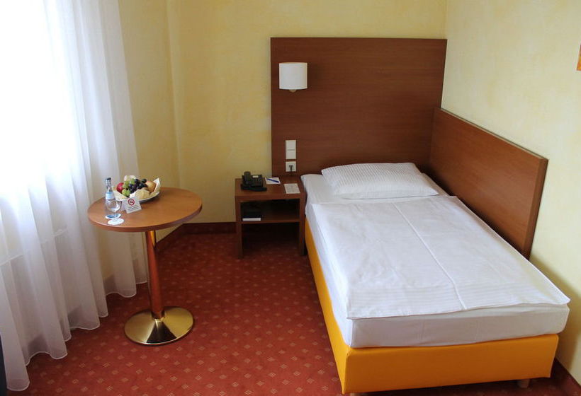 Rega Hotel Stuttgart City Center 13