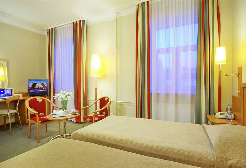 Hotel Oktyabrskaya 1