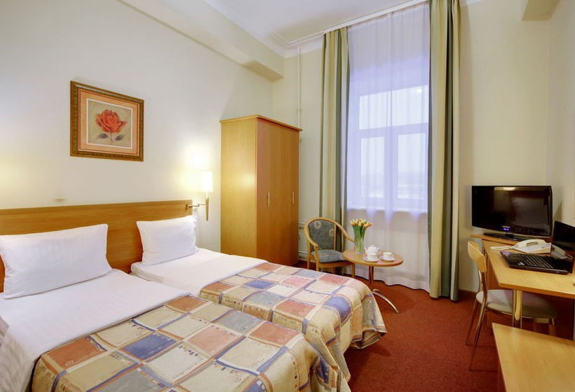 Hotel Oktyabrskaya 11