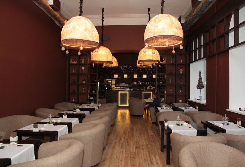 Hotel Oktyabrskaya 12