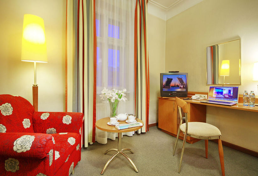 Hotel Oktyabrskaya 17