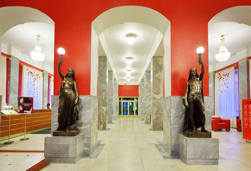 Hotel Oktyabrskaya 9