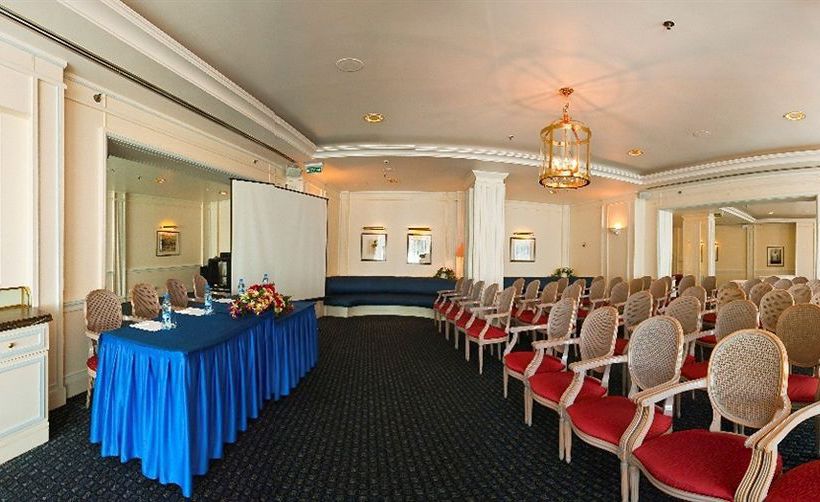 Iris Congress Hotel 12