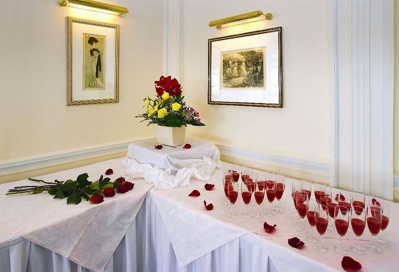 Iris Congress Hotel 18