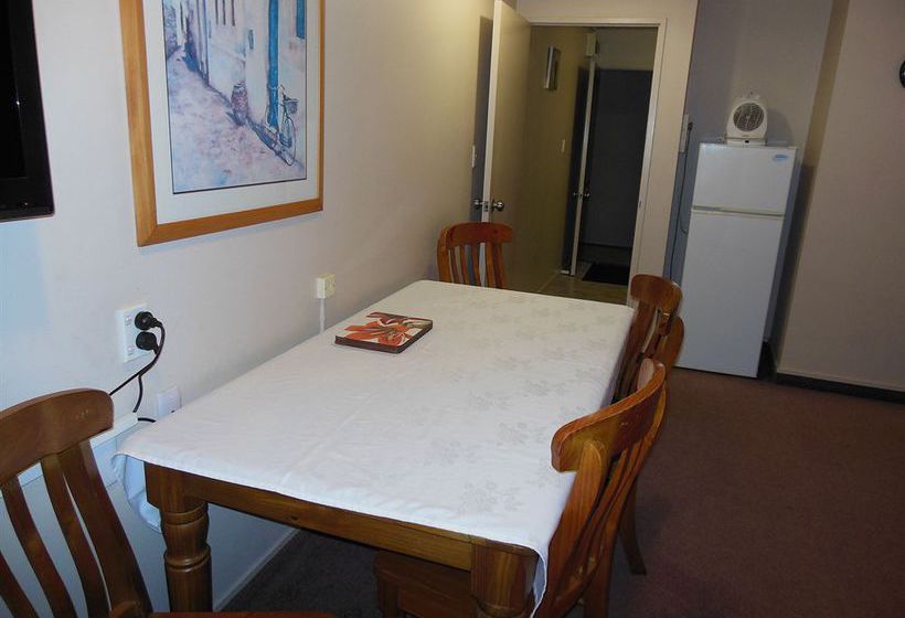 Hotel Camelot Arms Motor Lodge 17