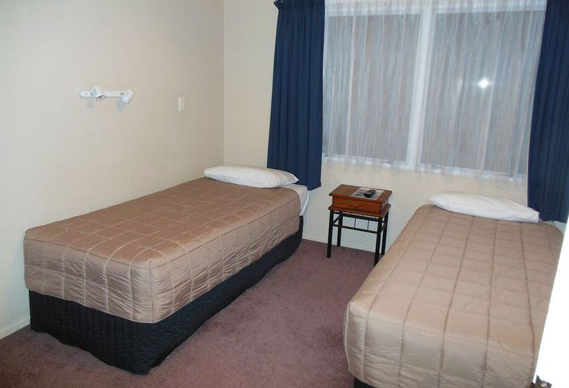 Hotel Camelot Arms Motor Lodge 19