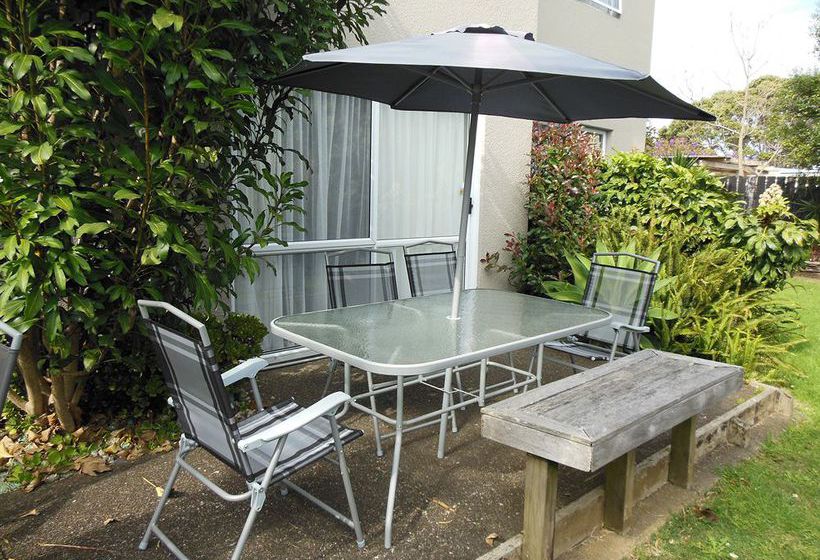 Hotel Camelot Arms Motor Lodge 3