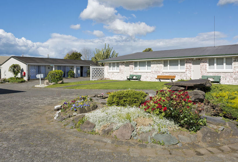 Garden Court Motel 12