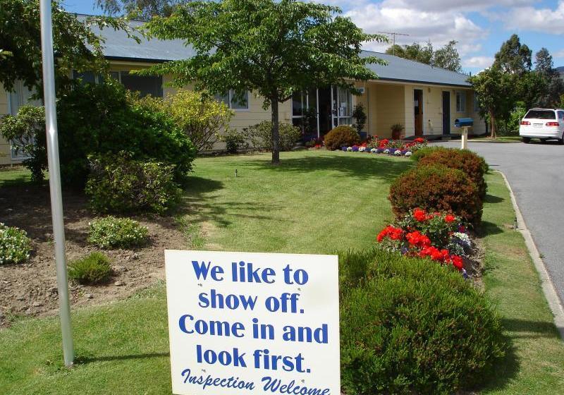 Best Western Lake Dunstan Motel 2