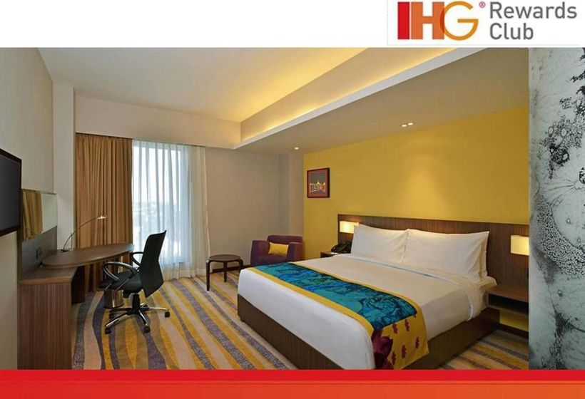Hotel Holiday Inn Express Ahmedabad 10