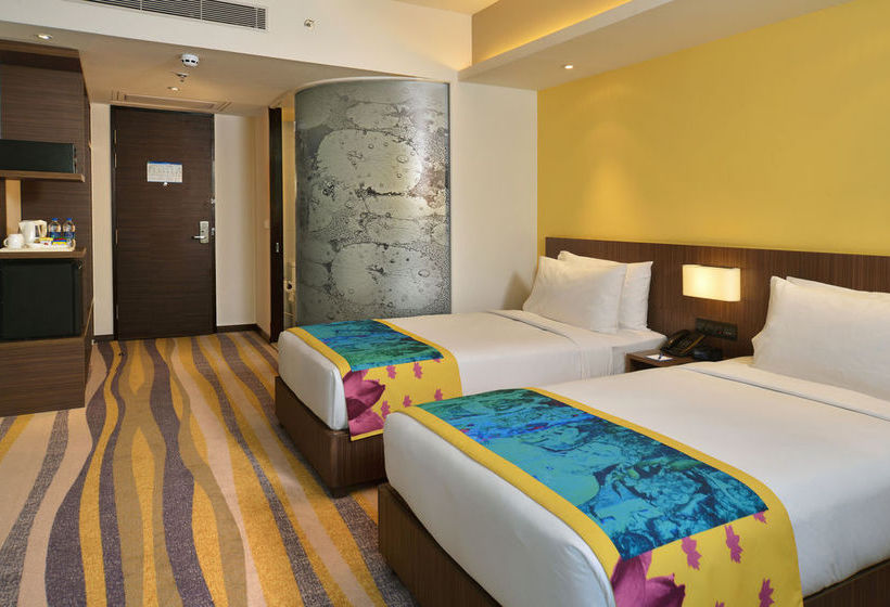 Hotel Holiday Inn Express Ahmedabad 14