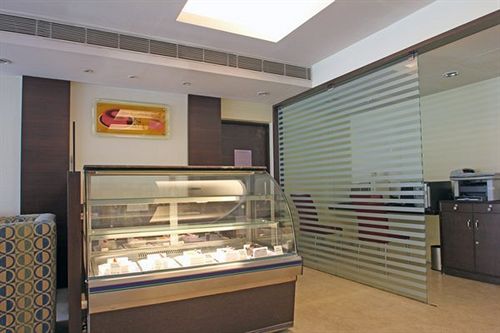 Hotel Ashraya International 3