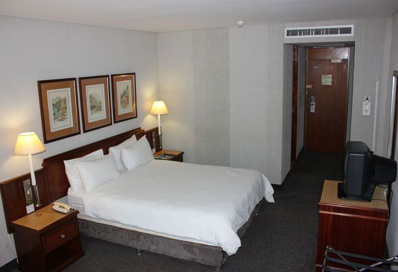 Hotel on St. Georges 17