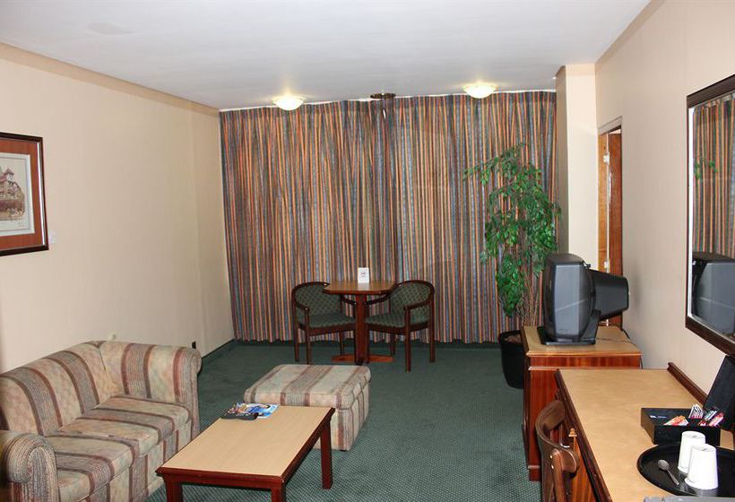 Hotel on St. Georges 2