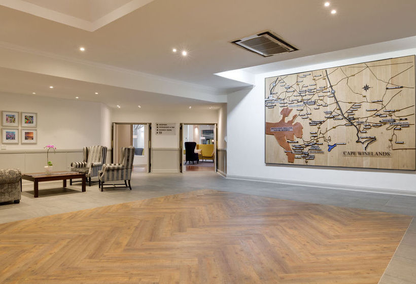 Hotel NH The Lord Charles 20